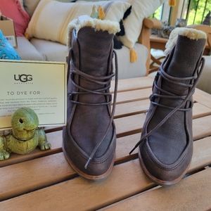 UGG Women's Brown Shearling Boots